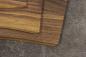 Preview: Brettchen Walnuss massiv, "Naturbursche" mit Laserung Motiv "Hirsch"